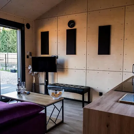 Letniskowe Pod Orzechem Caloroczne Semesterbostad